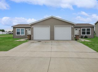 1503 47th Loop SE, Minot, ND 58701