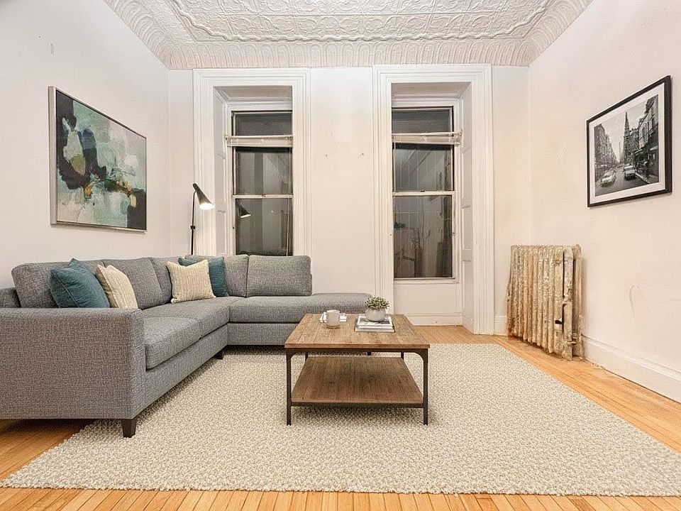 1st image of 89 Ryerson St #1