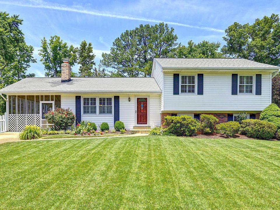 1st image of 5610 Hereford Ct