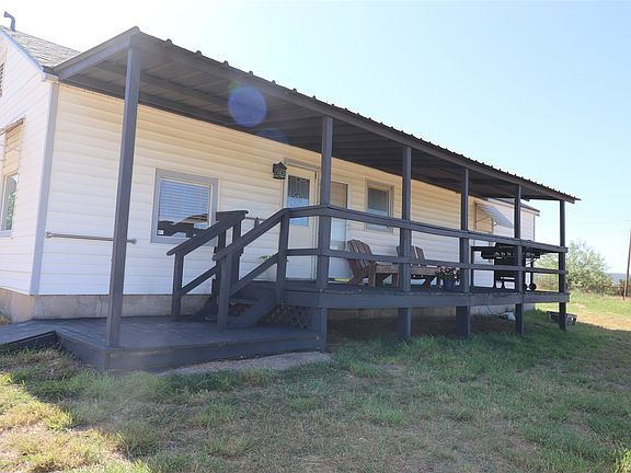 2nd image of 901 Iberis Rd S
