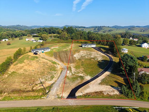 3rd image of 15095 Peaceful Valley Rd