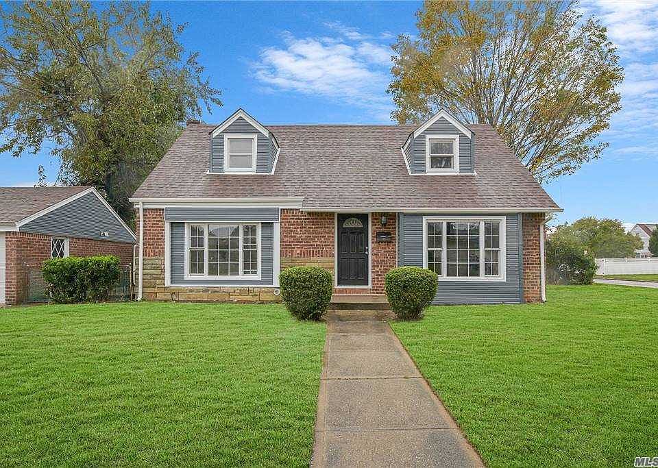 1st image of 766 Cypress Dr