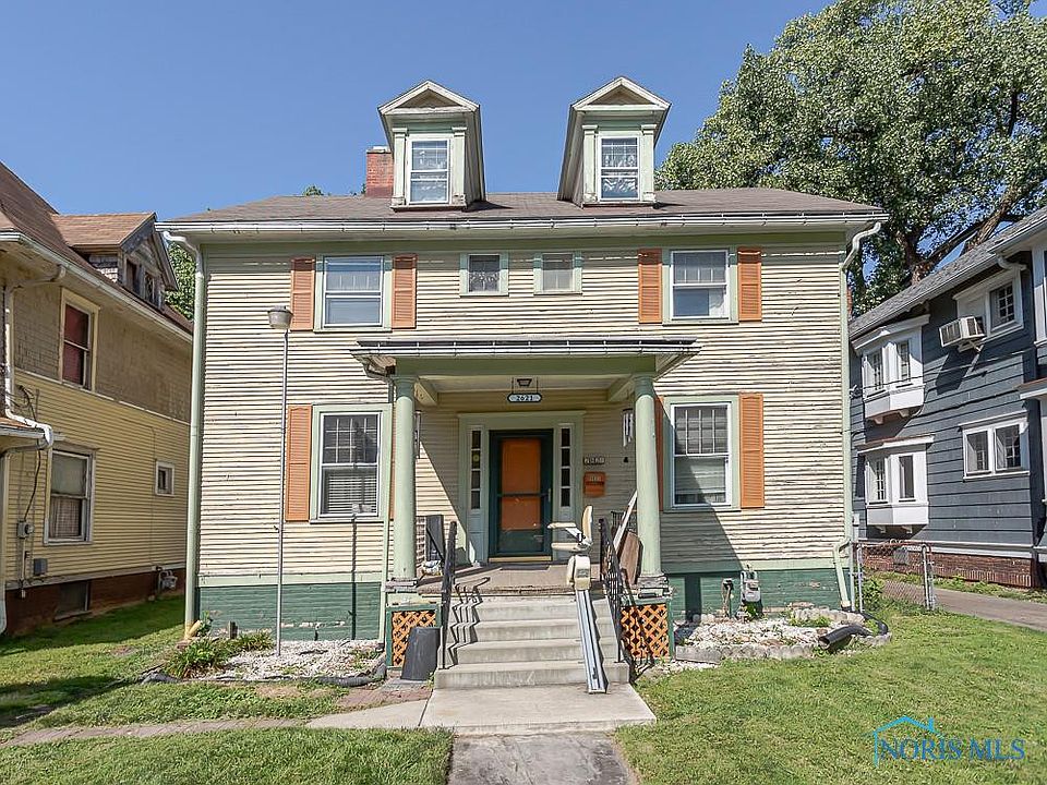 1st image of 2621 Parkwood Ave