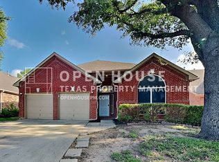 4721 Sabine St, Fort Worth, TX 76137