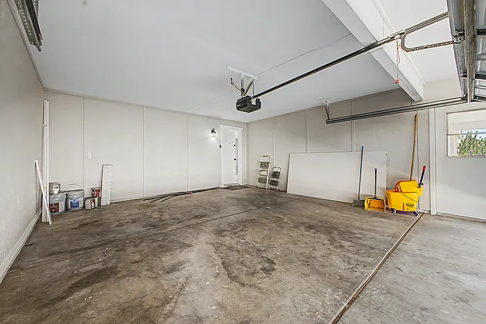 8129 W Hazelwood St — Photo 29
