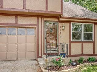 1309 E 152nd St, Olathe, KS 66062