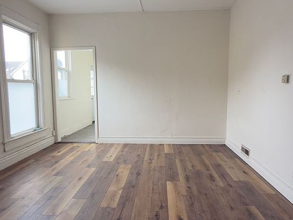3rd image of 639 N 5th St #1