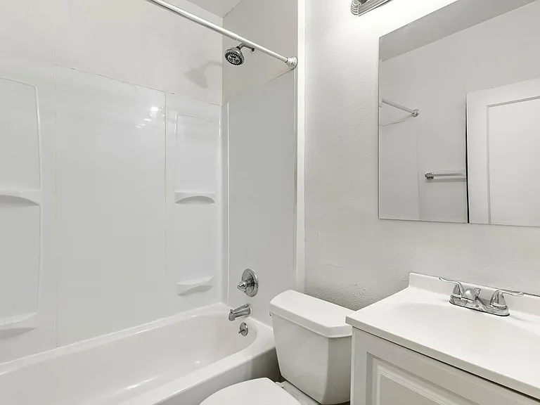 St Key Apartments — Photo 26
