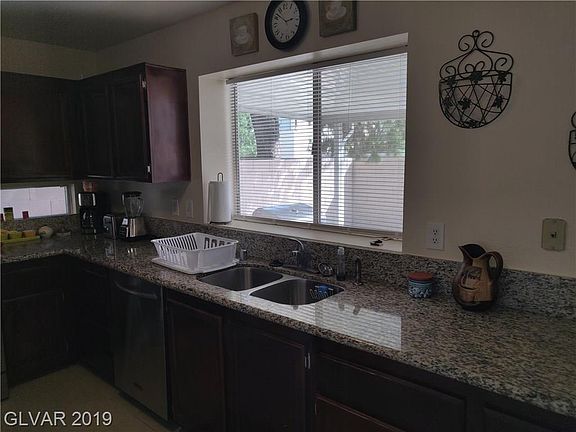 5th image of 5135 Silverheart Ave