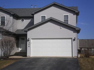 724 Carlisle Dr, Woodstock, IL 60098