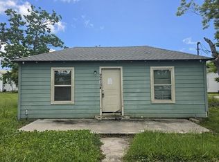 2213 Western Ave W, Orange, TX 77630