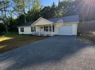 106 Rhododendron Ln, Fancy Gap, VA 24328