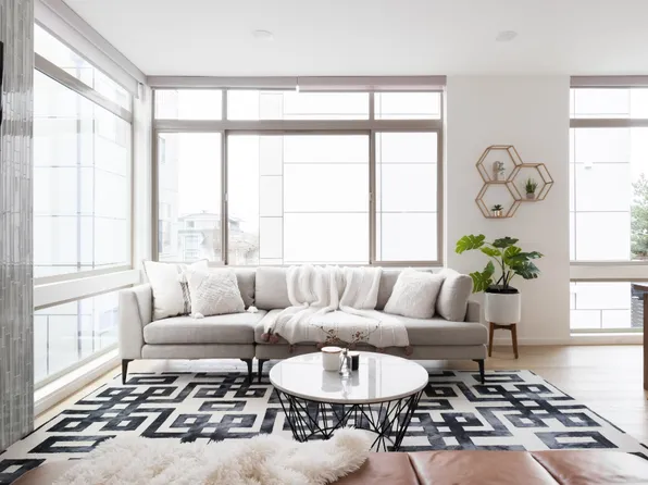 730 24th Ave S, Seattle, WA 98144