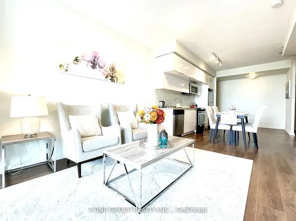 62 Forest Manor Rd #1001, Toronto, ON M2J 0B6