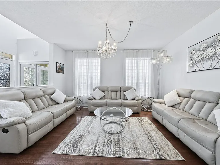 76 Blackburn Dr — Photo 7