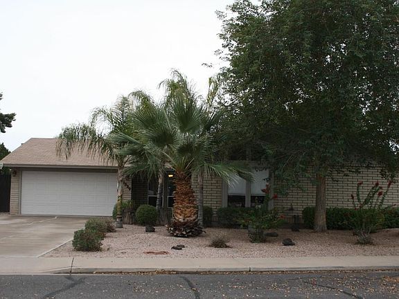 3rd image of 1339 W Obispo Ave