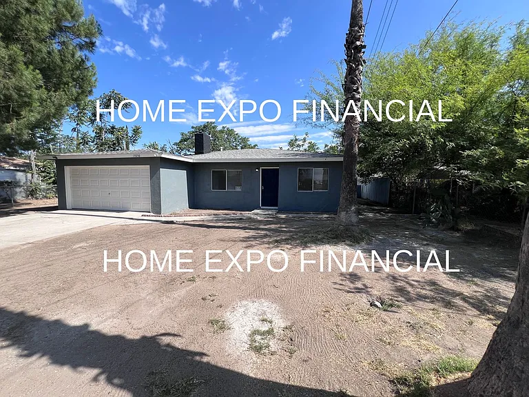 25256 Bessant St — Photo 1