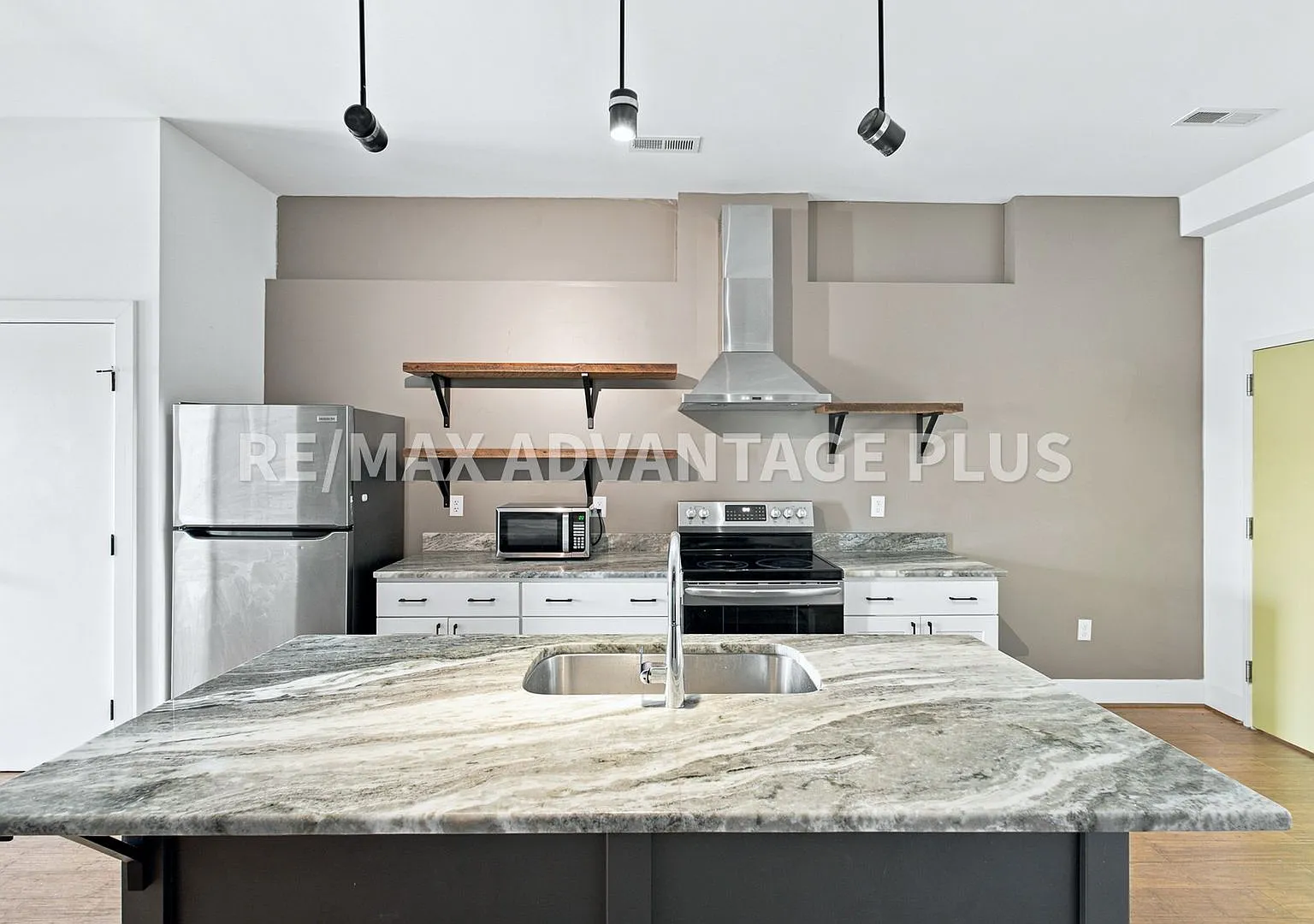 The Doyne Apartments — Photo 4