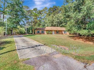 110 Deer Chase, Fayetteville, GA