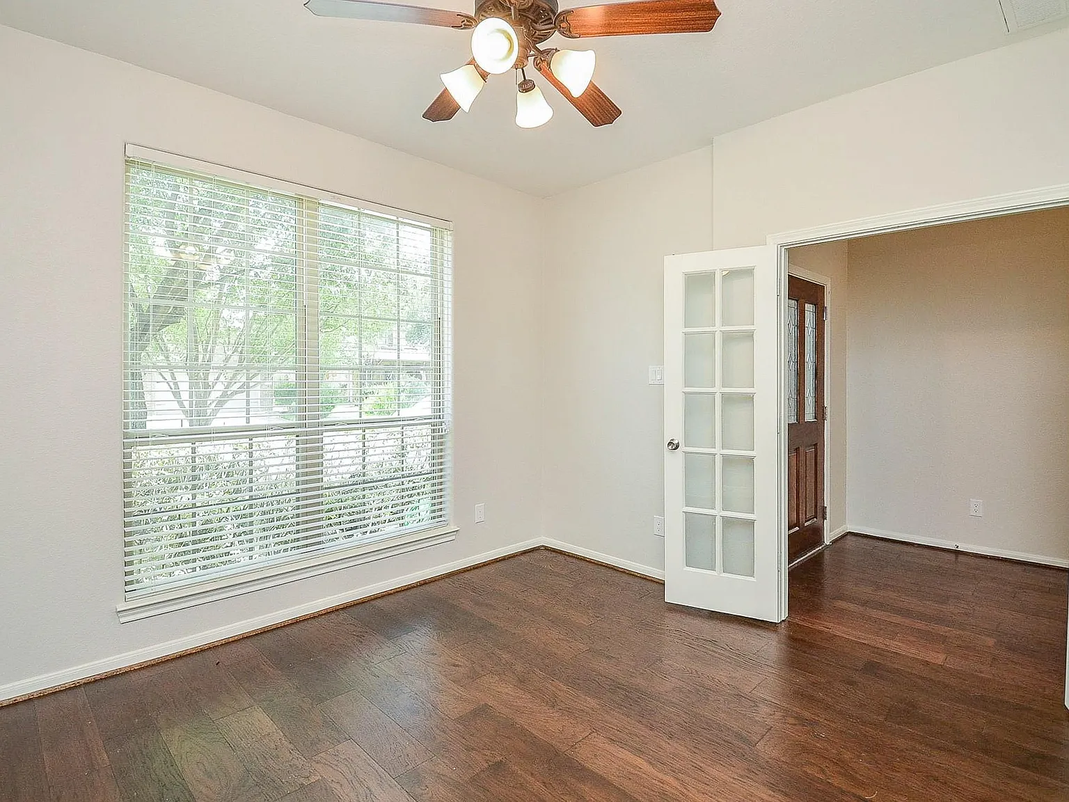 4 bed, 3.5 bath, 2776 sqft, $3,500 — Photo 4