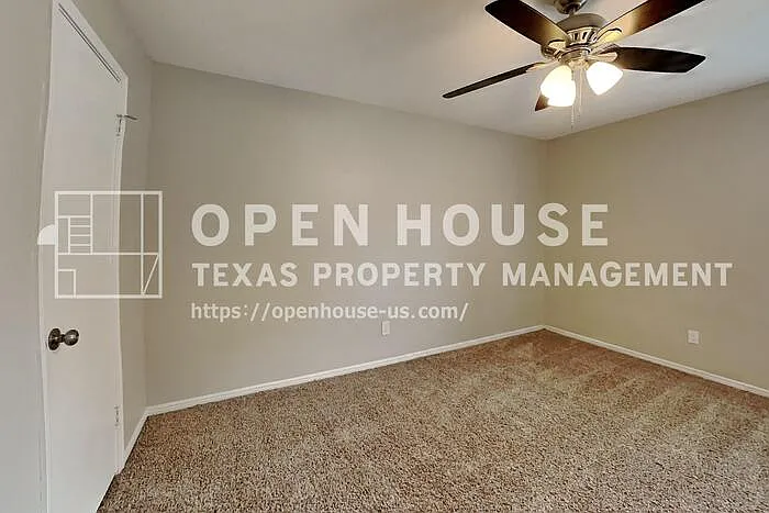 8110 Renmark Ln — Photo 21