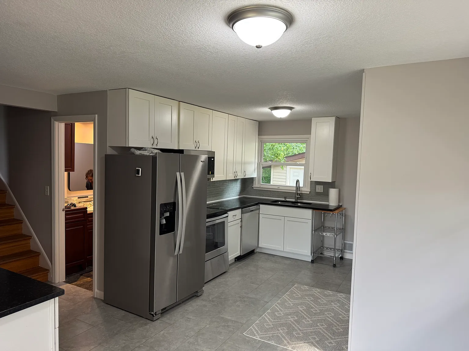 3 bed, 1800 sqft, $2,475 — Photo 2