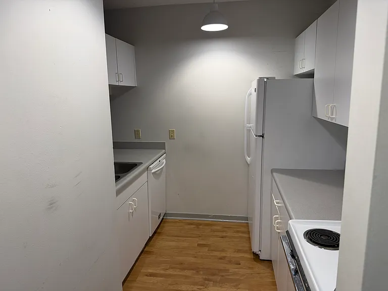 112 W Washington Blvd #230 — Photo 4