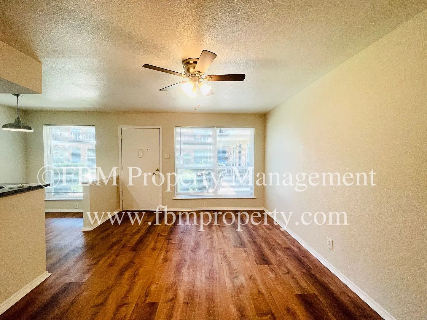 518 N Rogers St — Photo 3