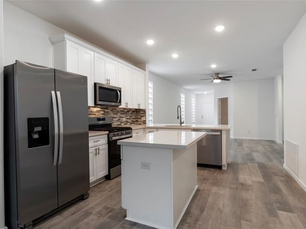 10214 Clearwick St, Houston, TX 77034