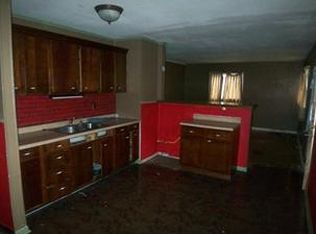 1310 Ebeling Dr, South Bend, IN 46615