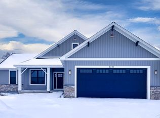 2251 Creekmore Ln, Bay City, MI 48706