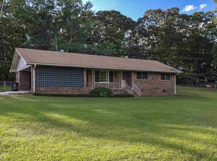 115 W Lake Dr, Fayetteville, GA 30214