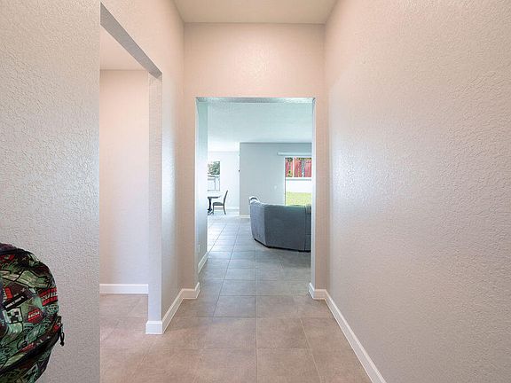 4th image of 7512 NW Greenspring Street