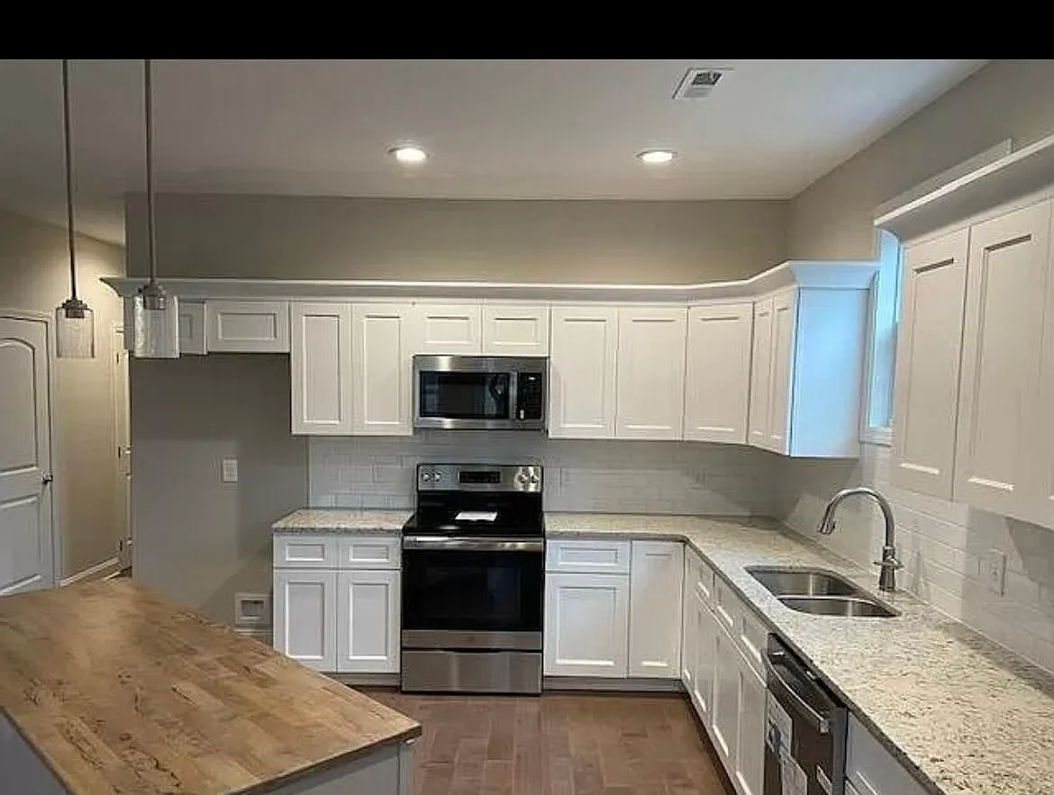816 McCammon Ave — Photo 3