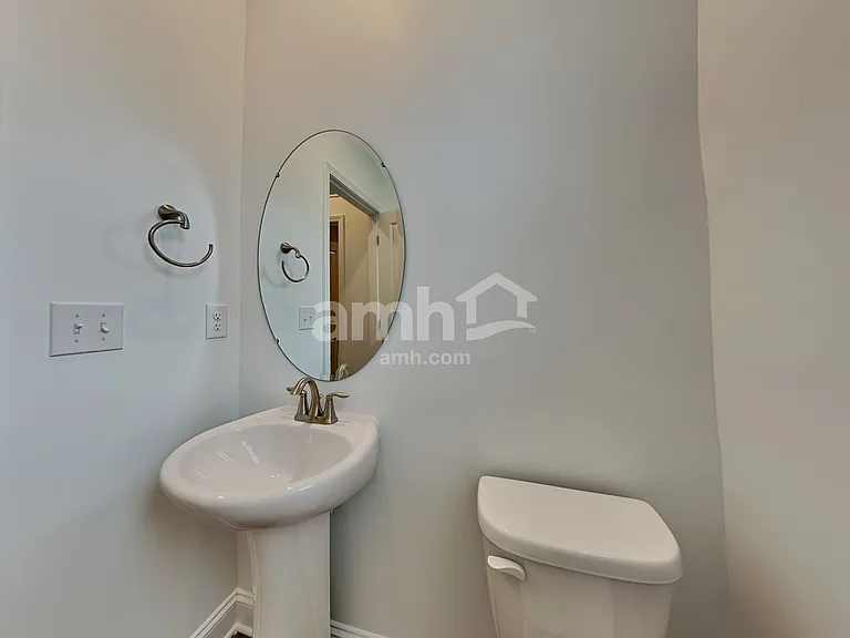 4788 McDade Ln — Photo 12