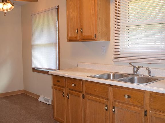4th image of 33407 Electric Blvd