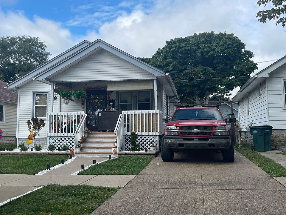 1st image of 2960 Chandler Ave