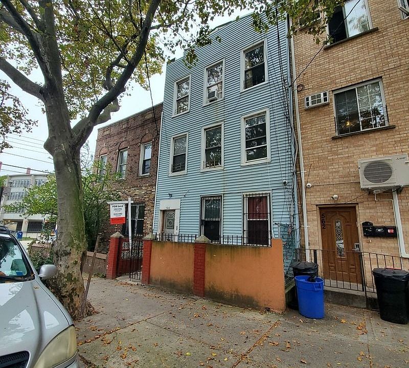 2nd image of 564 Kingston Ave