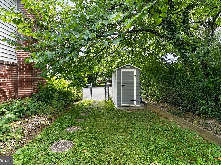 1452 Dewberry Ct — Photo 5