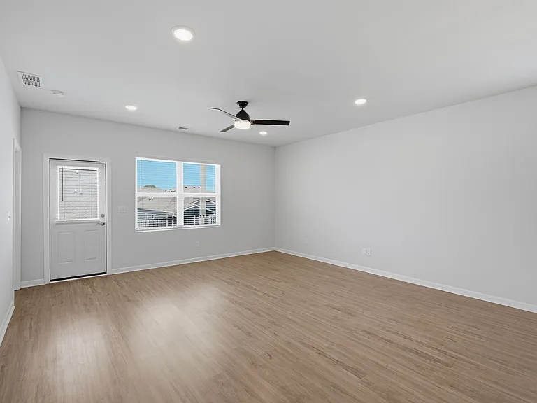3707 Clementine Ln — Photo 13