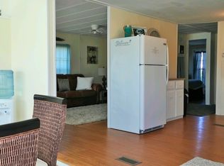 906 Pecan Cir, Barefoot Bay, FL 32976