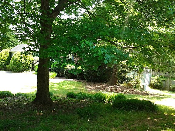 2nd image of 4430 Waterford Dr