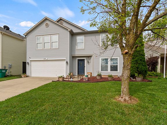 2nd image of 1364 Castleford Ln
