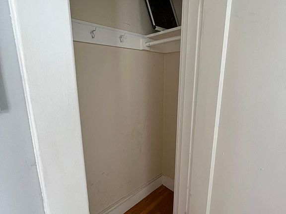 Coat closet