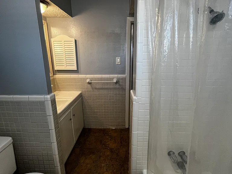 2116 Lexington St #1 — Photo 15