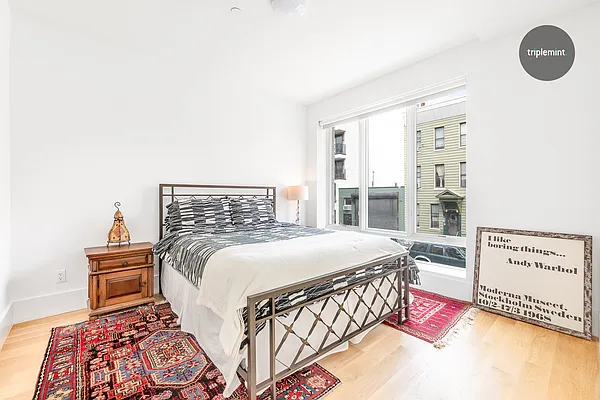 Rented by Triplemint | media 27