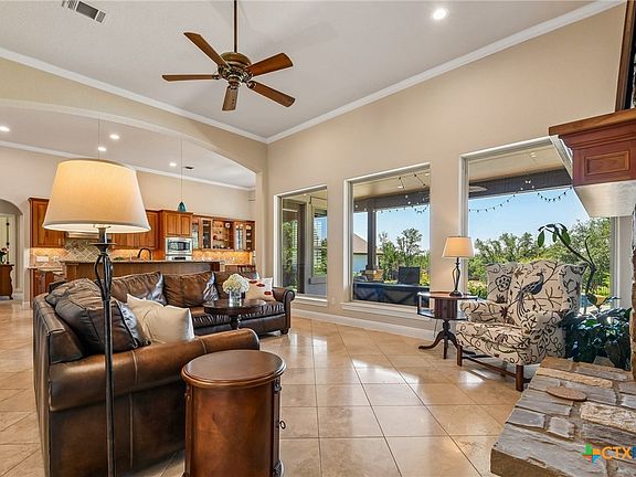 5th image of 229 Sebastian Ln