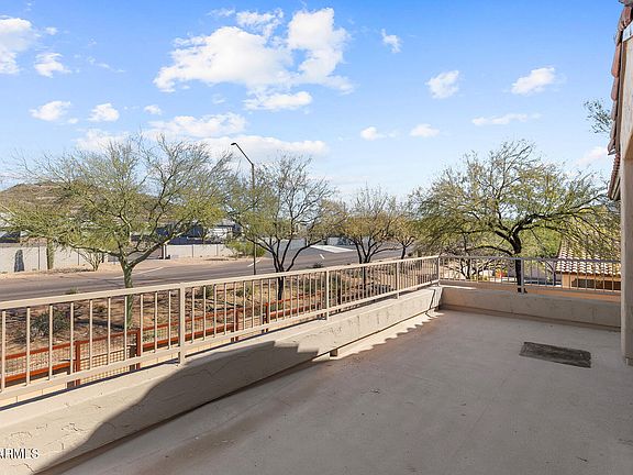 4th image of 3102 W DONATELLO Drive