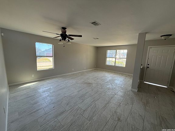 4th image of 117 CREEKSIDE DR