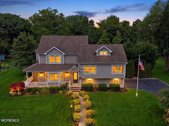 2nd image of 39 Hilltop Road